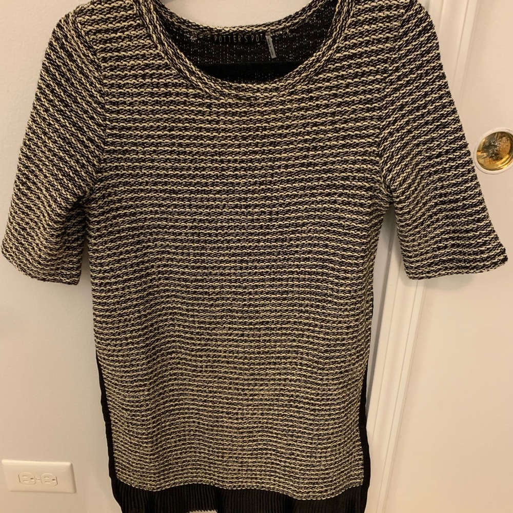 Potter’s Pilot - Sweater Dress with Silk Detailing - M - Black/Gold Shimmer